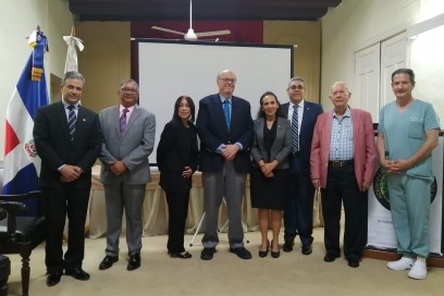 Dr. Herbert Stern asume presidencia Academia Dominicana de Medicina 